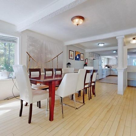 Main Beach River Retreat - Wasaga Beach 1 - Main Strip - 95 Mosley St Bagian luar foto