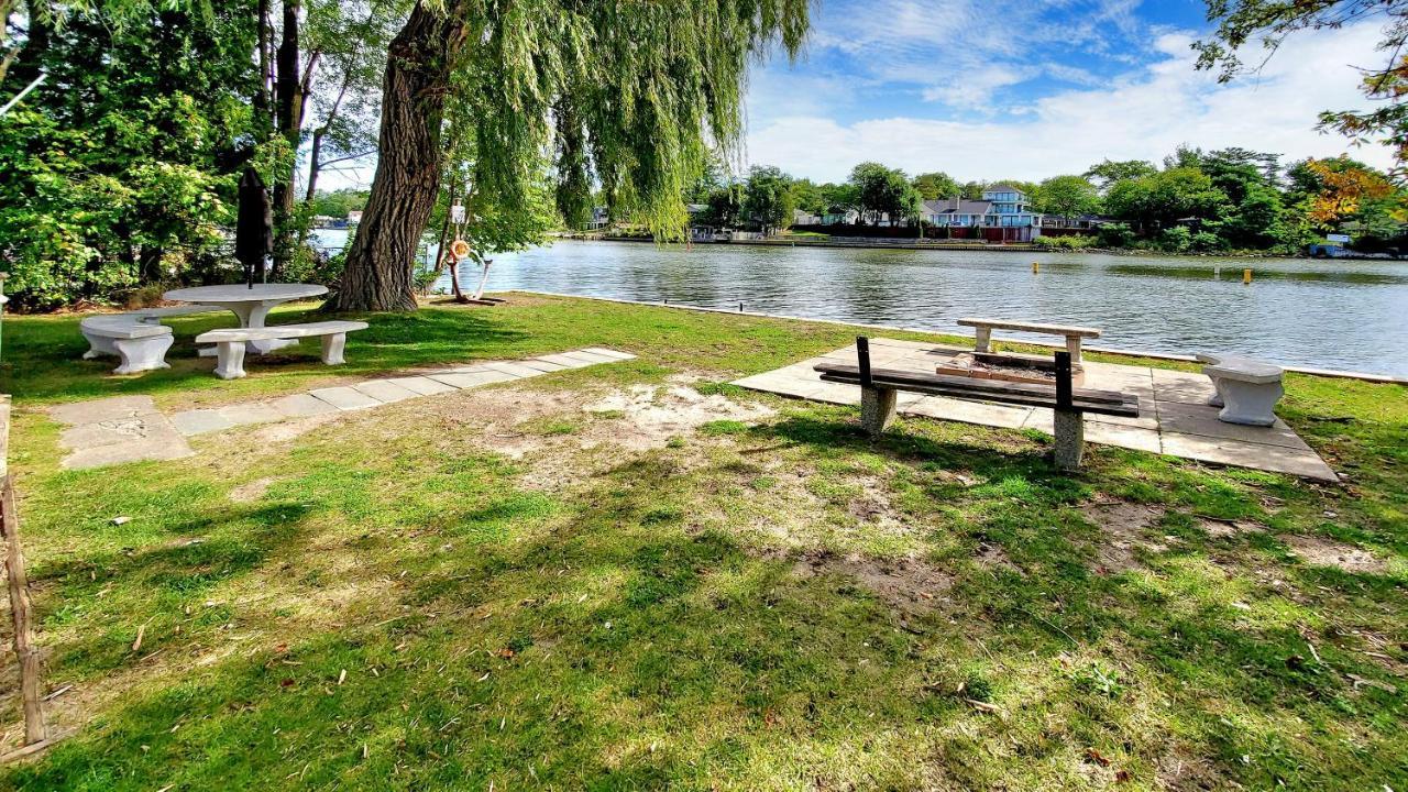 Main Beach River Retreat - Wasaga Beach 1 - Main Strip - 95 Mosley St Bagian luar foto