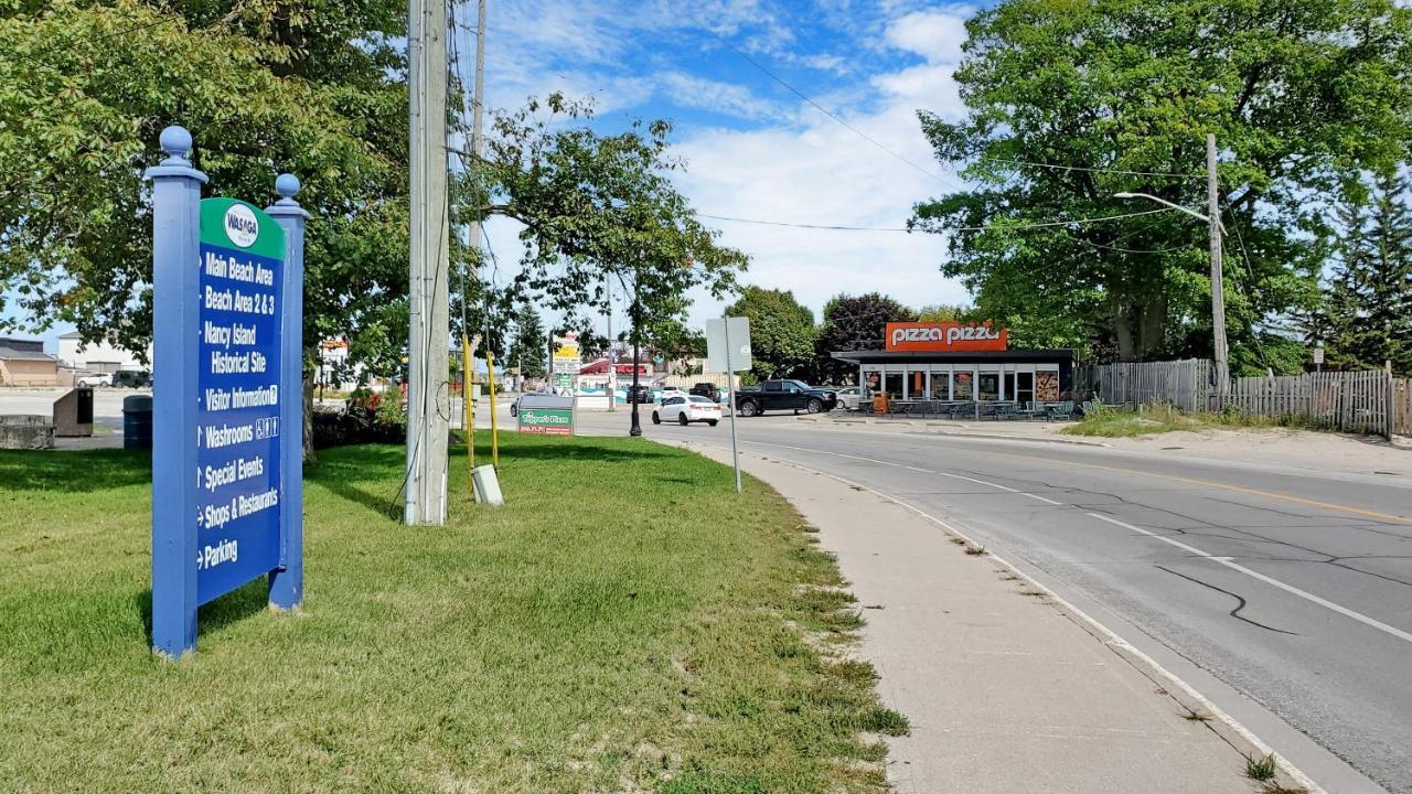 Main Beach River Retreat - Wasaga Beach 1 - Main Strip - 95 Mosley St Bagian luar foto