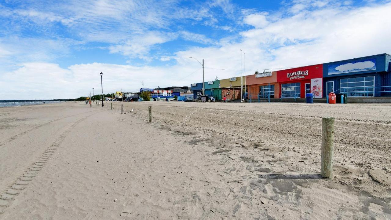 Main Beach River Retreat - Wasaga Beach 1 - Main Strip - 95 Mosley St Bagian luar foto